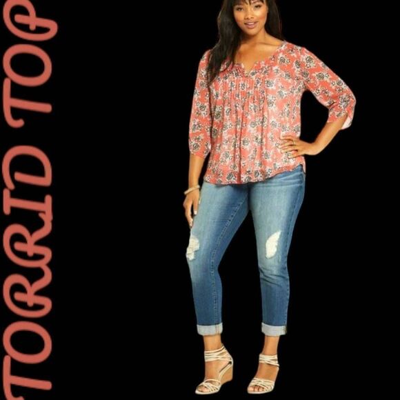  TORRID Plus Size Floral Print Ruched Chiffon Pintuck Top. - Picture 1 of 16